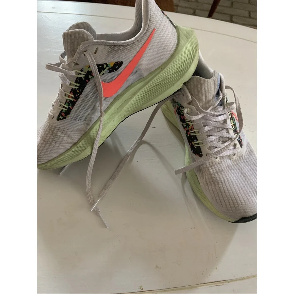 Nike Zoom Pegasus 39 Women's Running Shoes Light Gray Coral Size 7